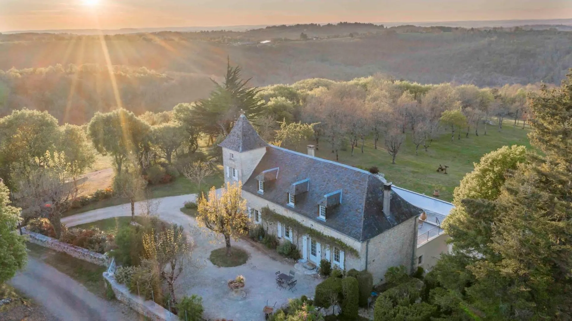 La Garenne Chambre D 'Hotes Reilhaguet