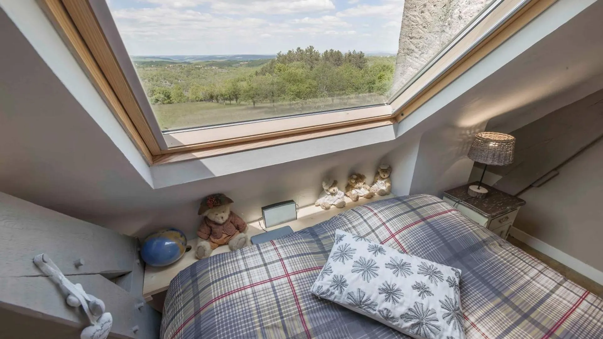La Garenne Chambre D 'Hotes Reilhaguet